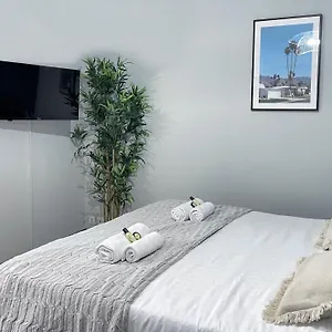 1603c Nice Studio Near Montparnasse Paris